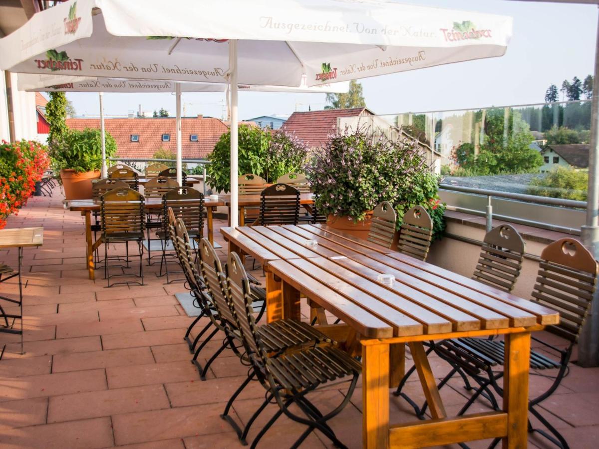 Landgasthof Hotel Lowen Wildberg  Esterno foto