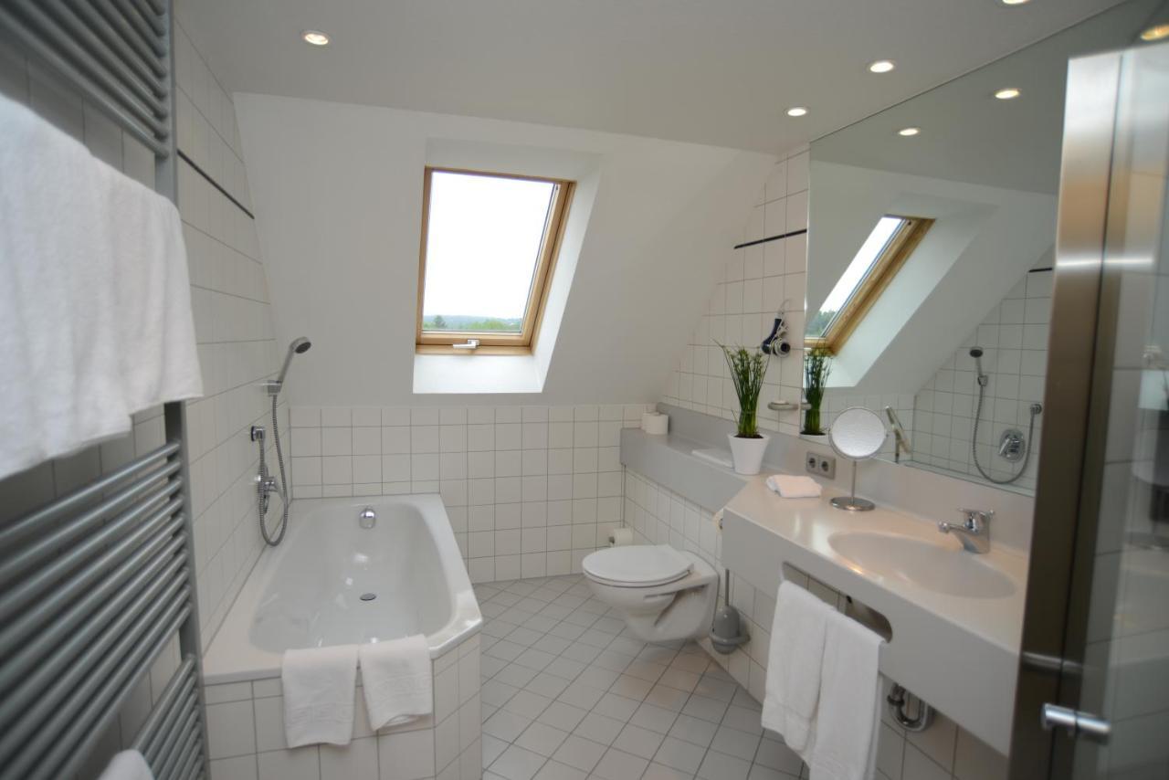Landgasthof Hotel Lowen Wildberg  Esterno foto